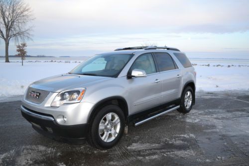 2009 gmc acadia slt/panoramicroof/rrcamera/ htd seats/rebuilt title no reserve