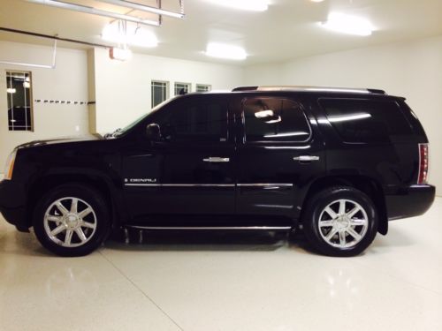 2007 gmc yukon denali sport utility 4-door 6.2l