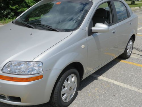 2005 chev aveo 4 dr. sedan