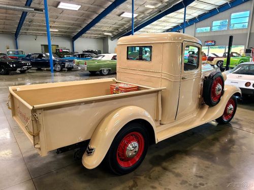 1935 other makes pickup