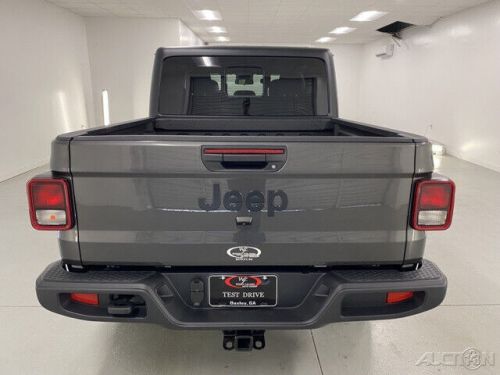 2024 jeep gladiator sport