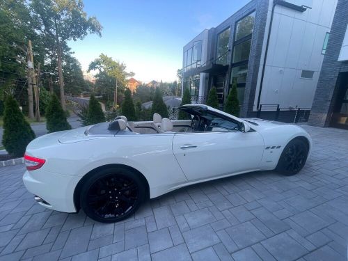 2012 maserati gran turismo s