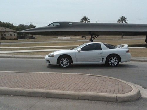 1999 mitsubishi 3000 gt pearl white less than 66,000 excellant shape