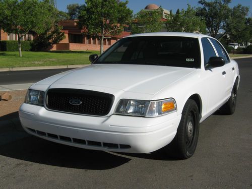 2008 ford crown victoria police interceptor sedan 4-door 4.6l p71 cvpi