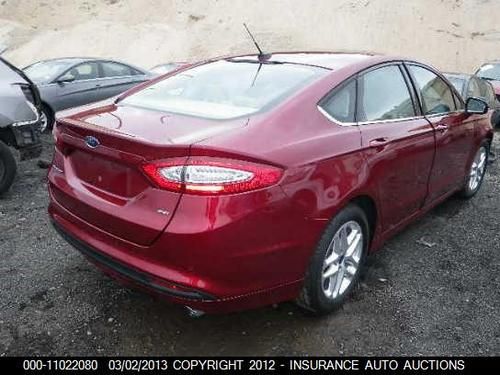 2013 ford fusion se sedan repairible 84 miles! sunroof, rear park aid, alloys