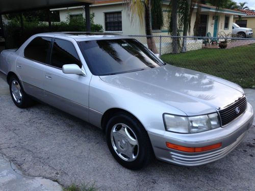 1990 lexus ls400 v8 silver. near mint condition!!