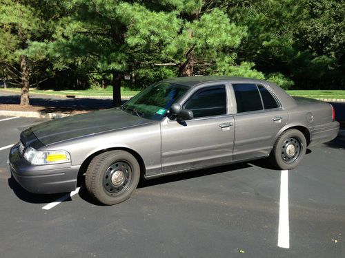 Ford crown victoria 2004