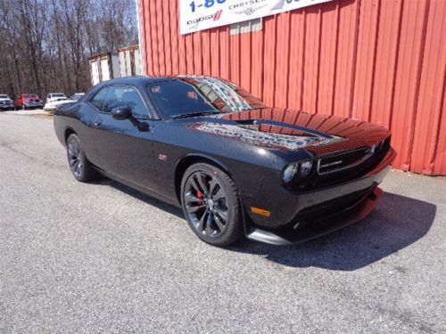 Srt8 new coupe 6.4l bluetooth traction control - abs and driveline compass