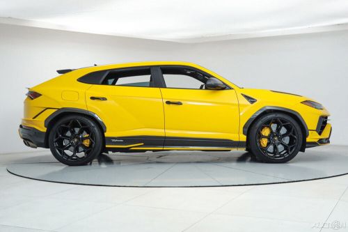 2023 lamborghini urus performante