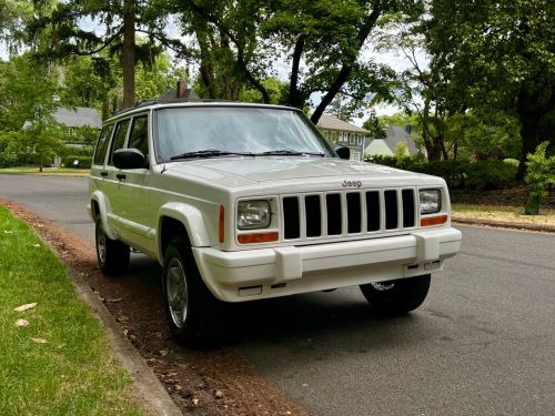 1998 jeep cherokee sport classic xj square box 4.0l