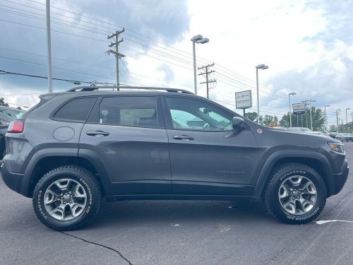 2019 jeep cherokee trailhawk