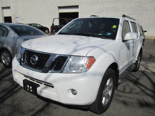 2009 nissan pathfinder 4dr se v6 4wd