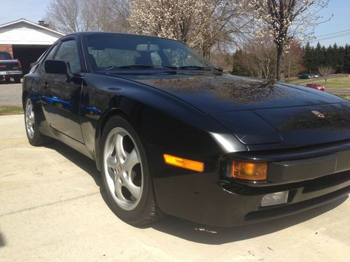 1987 porsche 944 - 20k in upgrades - full koni, momo, etc..