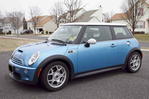 2004 mini cooper s hatchback 2-door 1.6l