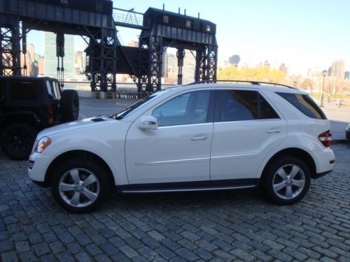 2011 mercedes ml350 sport.navi,camera,4x4,heated seats,wood trim,side steps,$$$