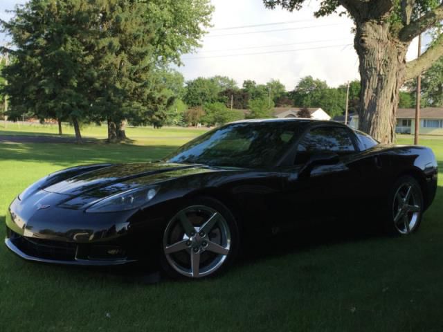 Chevrolet: corvette base coupe 2-door