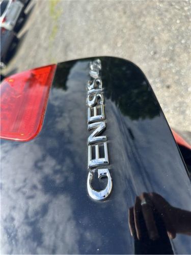 2009 hyundai genesis