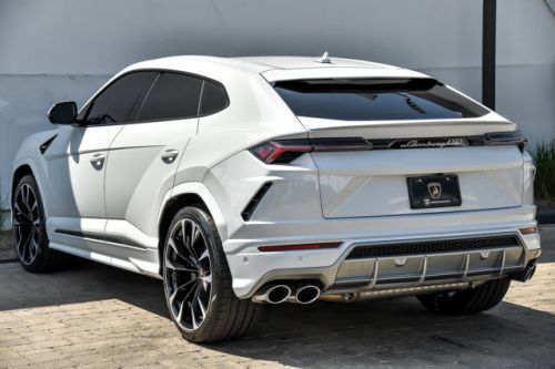 2020 lamborghini urus