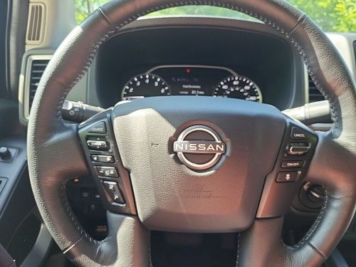 2023 nissan frontier sv