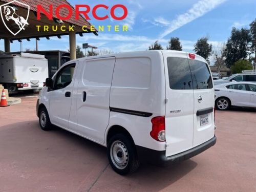 2020 nissan nv 200