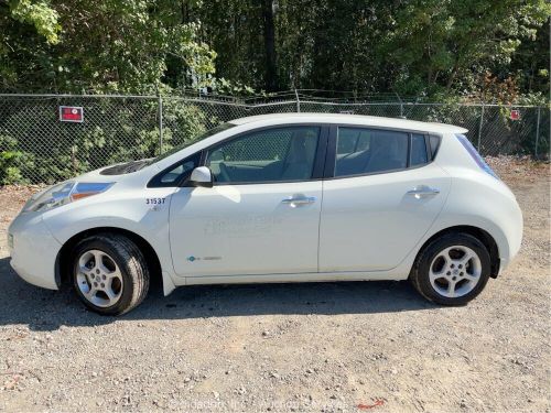 2011 nissan leaf