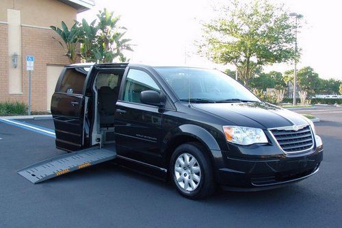 2008 town&amp;country touring  braun, wheelchair, handicap van. save$$$$$