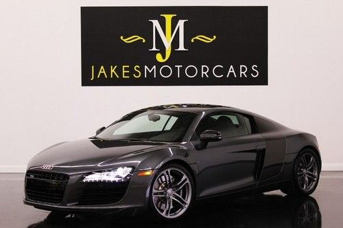 2011 audi r8 4.2, r-tronic, daytona gray/black, highly optioned, pristine car!!