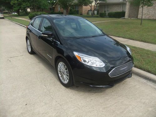 2013 ford focus electric hybrid nav cam loaded 1k miles rebuilt 0 gas!