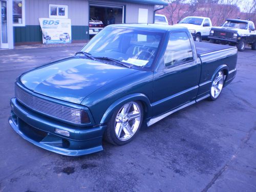 Find used 1996 Chevrolet S10 custom lowrider hotrod airbag one of a ...