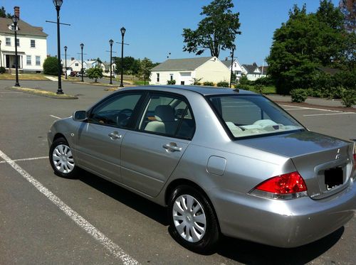 2006 mitsubishi lancer es sedan 4-door 2.0l