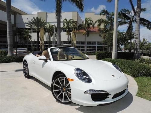 2013 porsche 911 convertible nav 1,390 miles like new