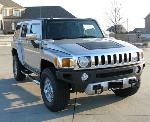 Rare!  2008 hummer h3  v8  alpha   7,000 miles!  off road pkg    like new!