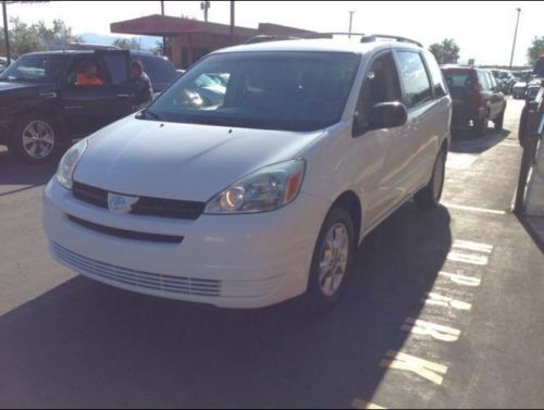 2005 toyota sienna le mini passenger van 5-door 3.3l