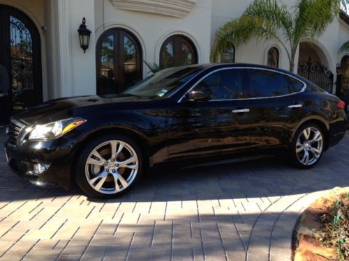 Infiniti 2011 m56 sport