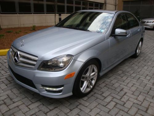 2013 mercedes c300 4matic, only 3k miles!! awd,sport amg,navi,htd seats,sirius,