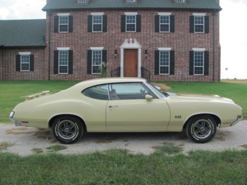 1970 oldsmobile 442 455/365ci automatic 63,000 miles bamboo cream