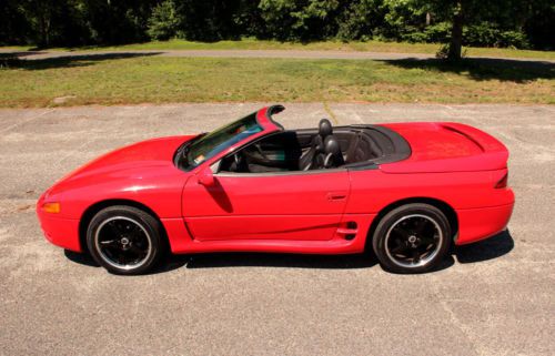 Spyder sl hardtop converible 18&#034; wheels low miles mint condition leather ecs