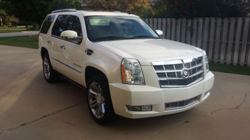 2008 cadillac escalade platinum edition awd low miles! no reserve!