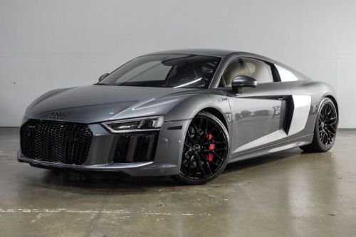 2017 audi r8 v10 quattro coupe leather 20&#034; wheel daytona gray