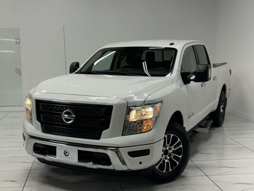 2021 nissan titan sv