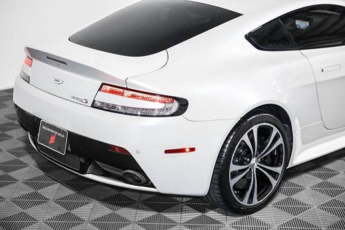 2015 aston martin vantage base 2dr coupe