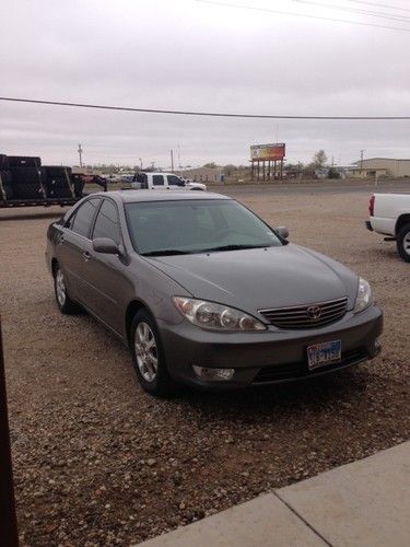 2005 toyota camry xle sedan 4-door 3.0l