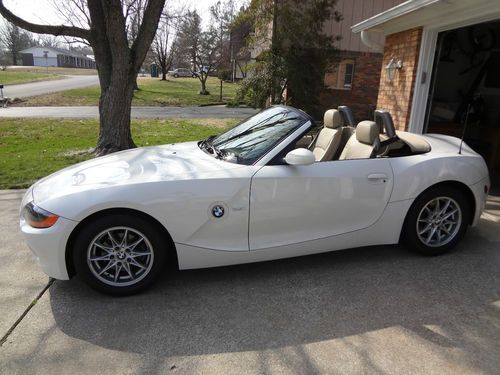 2004 bmw z4 2.5i convertible 2-door 2.5l pwr top heated seats