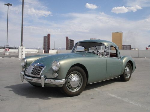 Pristine 1961 mga  coupe