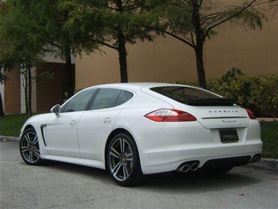 2012 porsche panamera s white/black