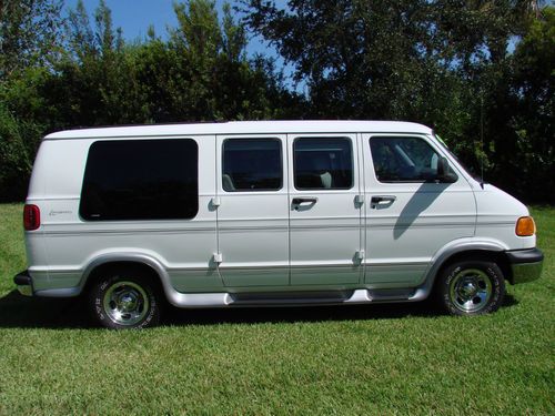 1 owner florida low top conversion ram van extra clean