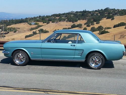 1965 ford mustang