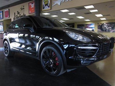 11 cayenne turbo navigation dvd player black on black 29k miles