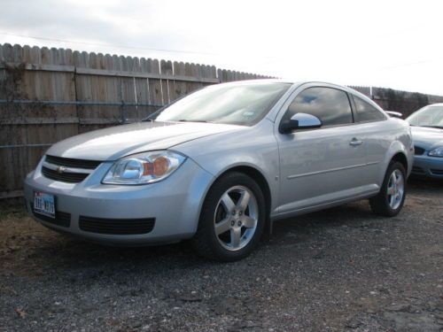 2006 chevrolet cobalt lt coupe 2-door 2.2l silver clean condition, good tires