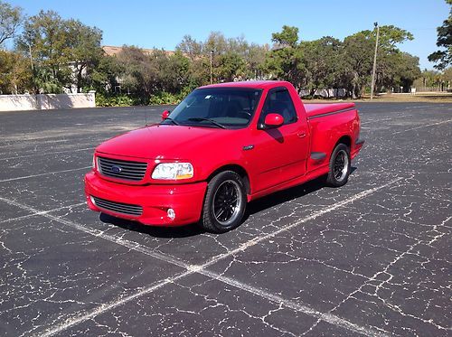 2004 ford f-150 svt lightning standard cab pickup 2-door 5.4l